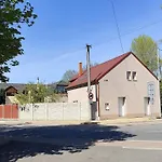 Apartment Pretty Private U Labe, Self-service Check-in 24 L 7 Neratovice