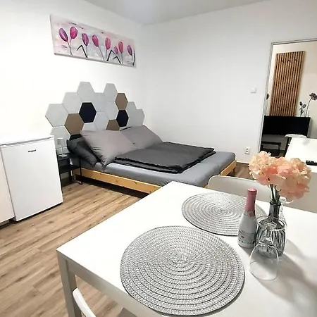 Pretty Private U Labe, Self-service Check-in 24 L 7 Appartamento *
