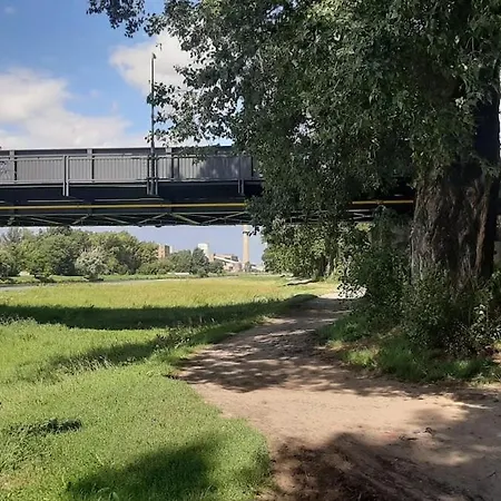 Pretty Private U Labe, Self-service Check-in 24 L 7 Neratovice