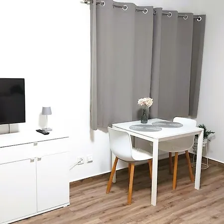 Appartamento Pretty Private U Labe, Self-service Check-in 24 L 7 *