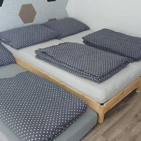 Pretty Private U Labe, Self-service Check-in 24 L 7 * Neratovice