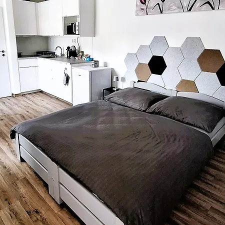Pretty Private U Labe, Self-service Check-in 24 L 7 Apartmán